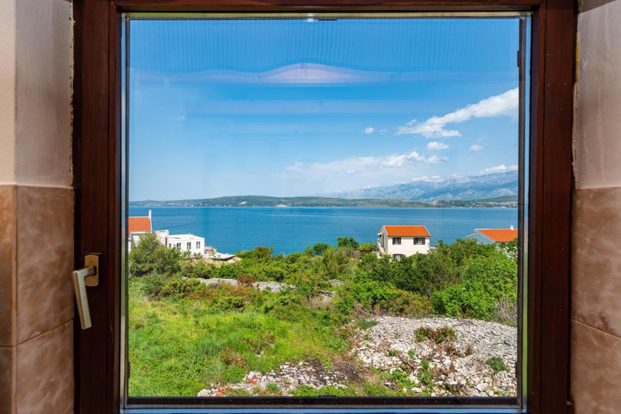 Apartment Sea And Mountain With Pool Novigrad  Ruang foto