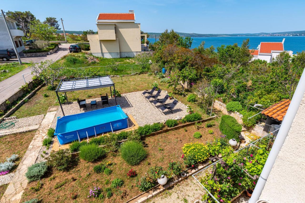 Apartment Sea And Mountain With Pool Novigrad  Ruang foto
