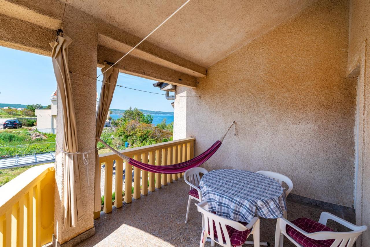 Apartment Sea And Mountain With Pool Novigrad  Bagian luar foto