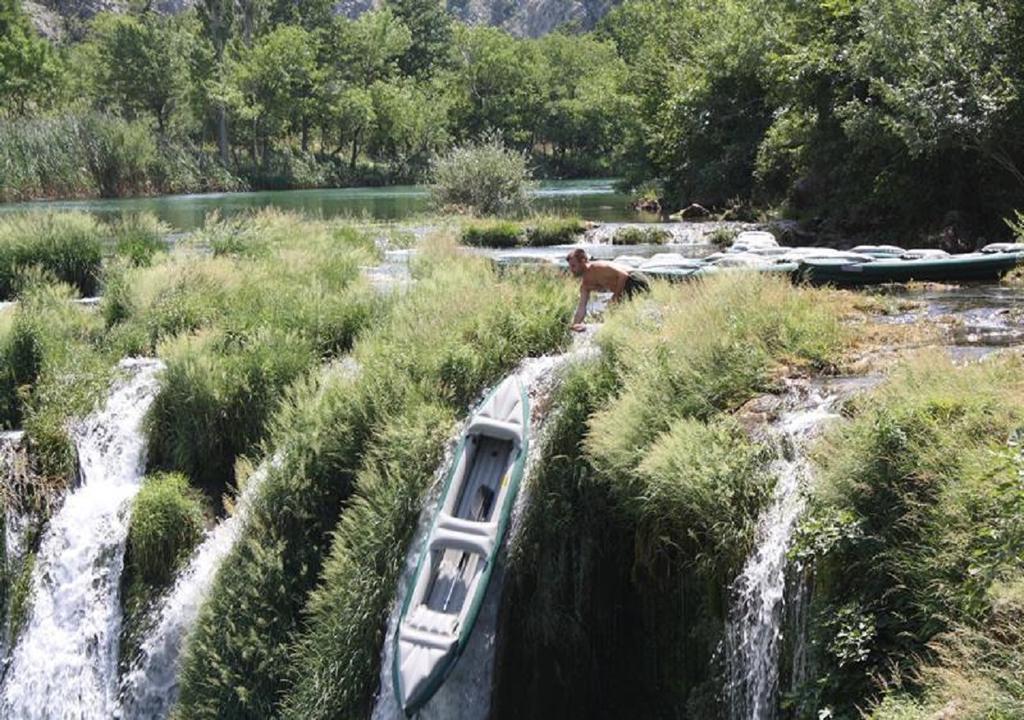 Apartment Sea And Mountain With Pool Novigrad  Bagian luar foto