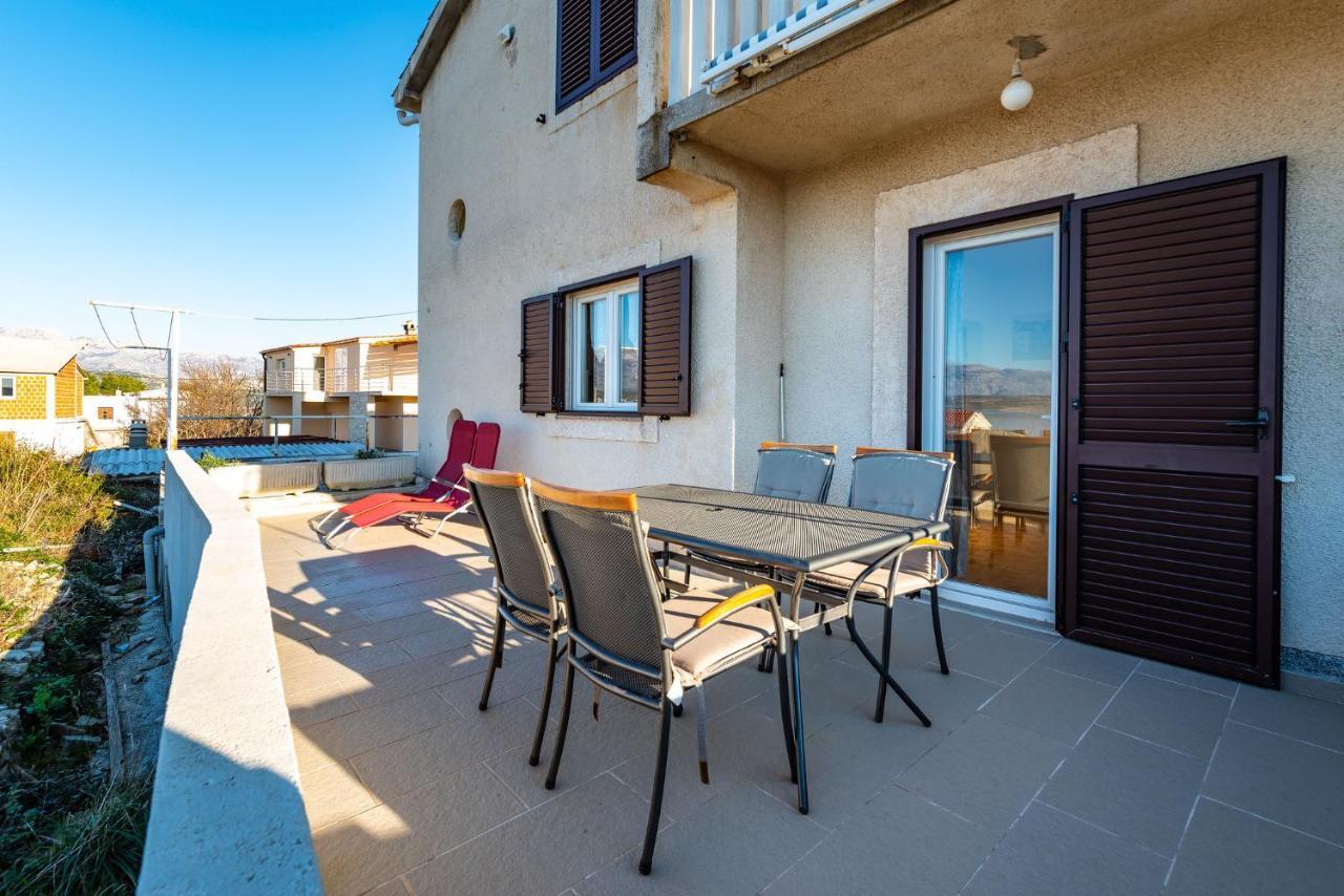 Apartment Sea And Mountain With Pool Novigrad  Bagian luar foto